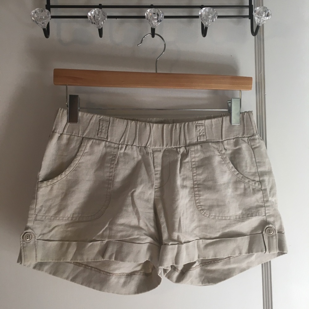 Beige linen shorts